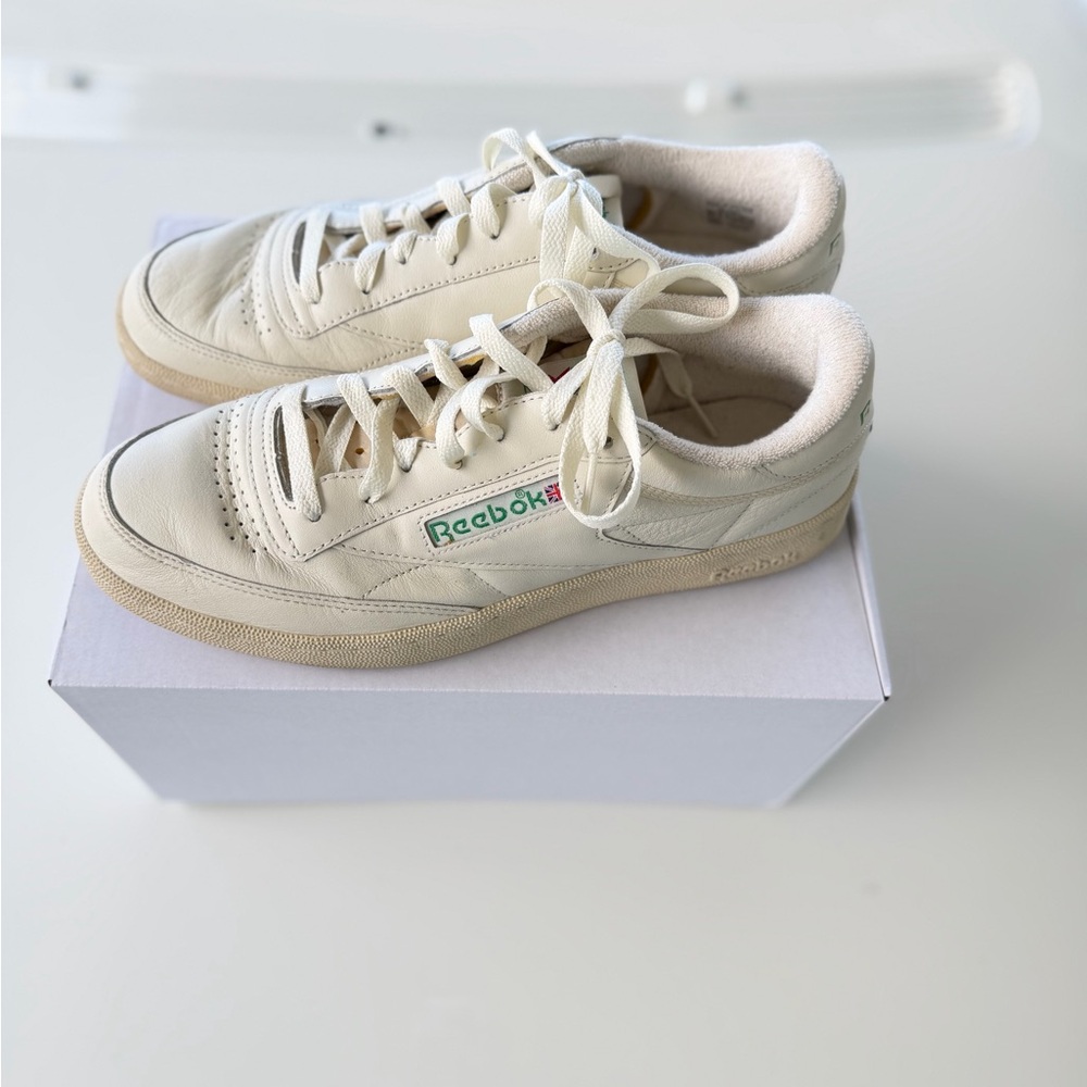 Reebok Club C 85 Off-white/chalk vintage sneakers